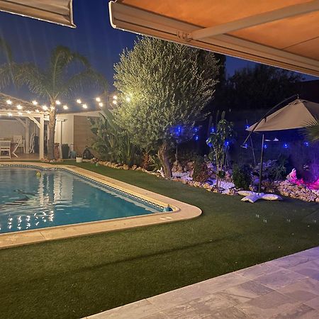 Suite Privada Frente A La Piscina Para 2 Personas Con Sofa Cama Para 2 Mas 4P No Es Casa Completa San Vicente Raspeig المظهر الخارجي الصورة