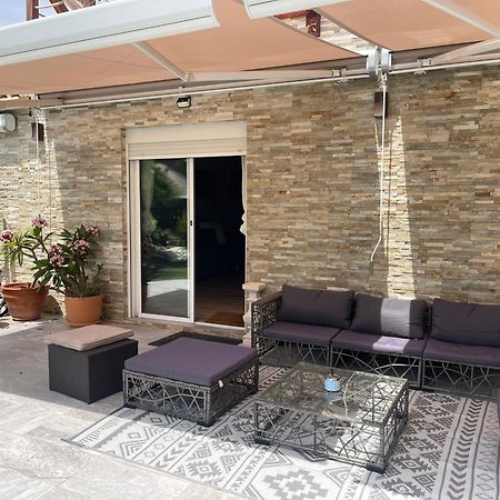 Suite Privada Frente A La Piscina Para 2 Personas Con Sofa Cama Para 2 Mas 4P No Es Casa Completa San Vicente Raspeig المظهر الخارجي الصورة