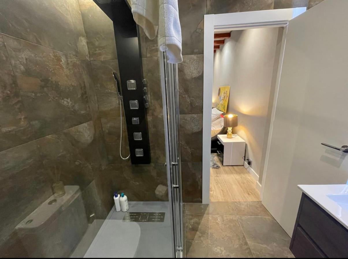Suite Privada Frente A La Piscina Para 2 Personas Con Sofa Cama Para 2 Mas 4P No Es Casa Completa San Vicente Raspeig المظهر الخارجي الصورة