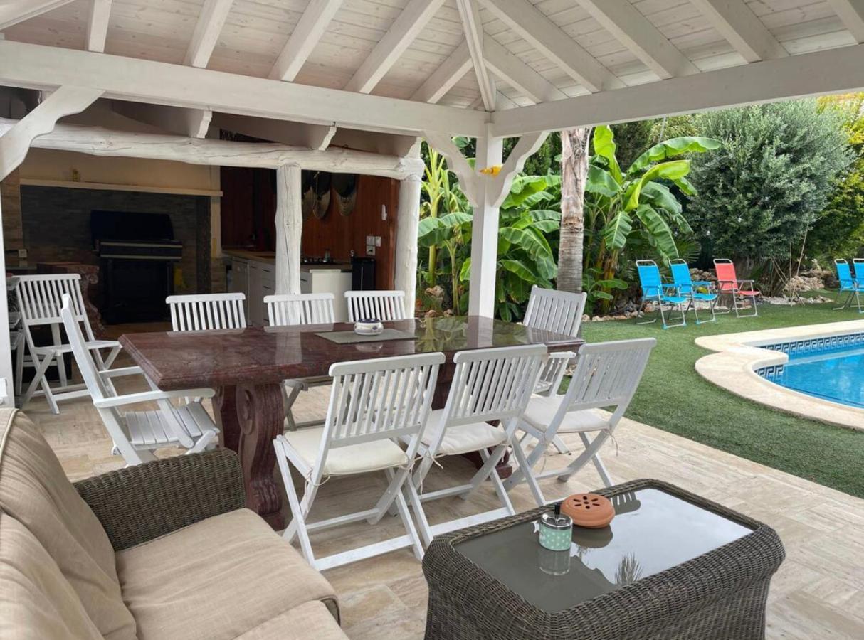 Suite Privada Frente A La Piscina Para 2 Personas Con Sofa Cama Para 2 Mas 4P No Es Casa Completa San Vicente Raspeig المظهر الخارجي الصورة