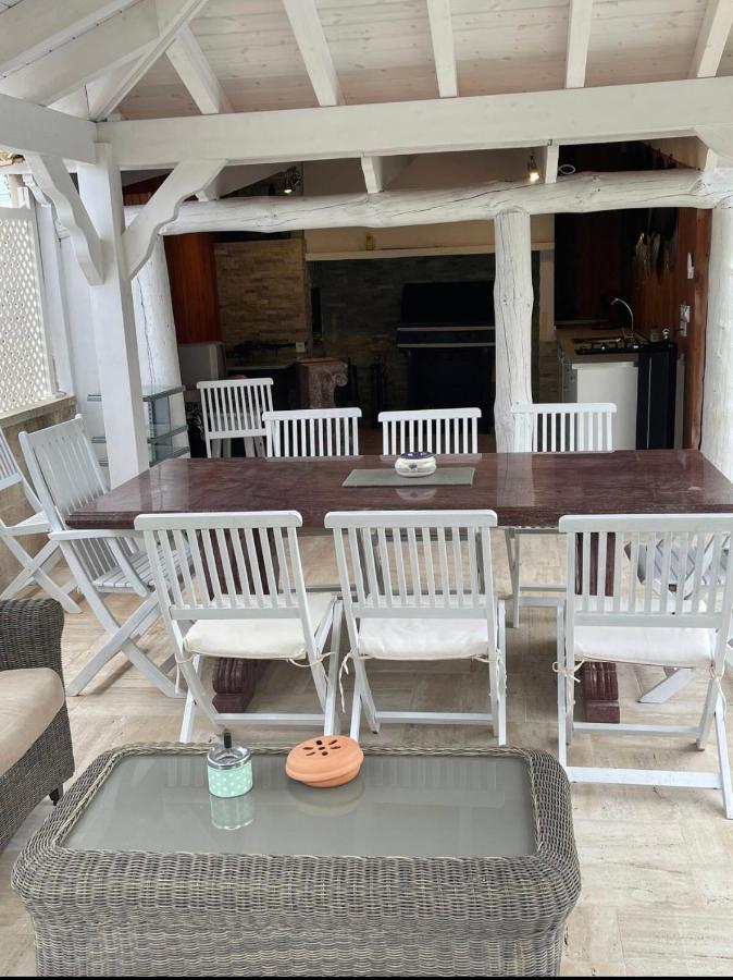 Suite Privada Frente A La Piscina Para 2 Personas Con Sofa Cama Para 2 Mas 4P No Es Casa Completa San Vicente Raspeig المظهر الخارجي الصورة